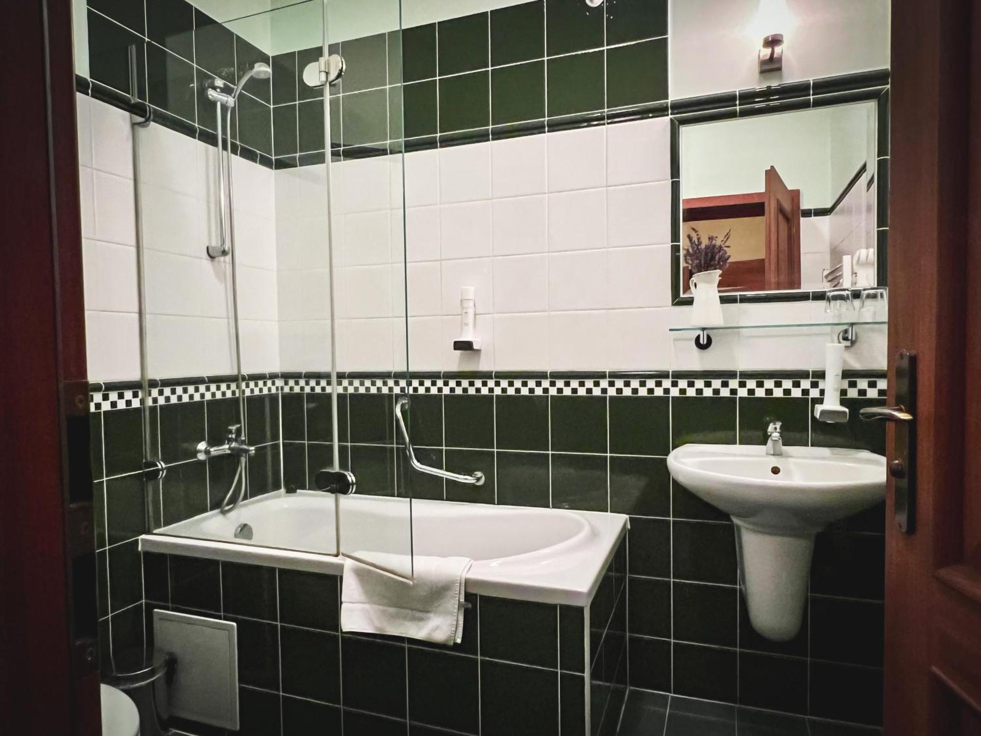 Hotel U Zeleneho stromu Nepomuk Buitenkant foto