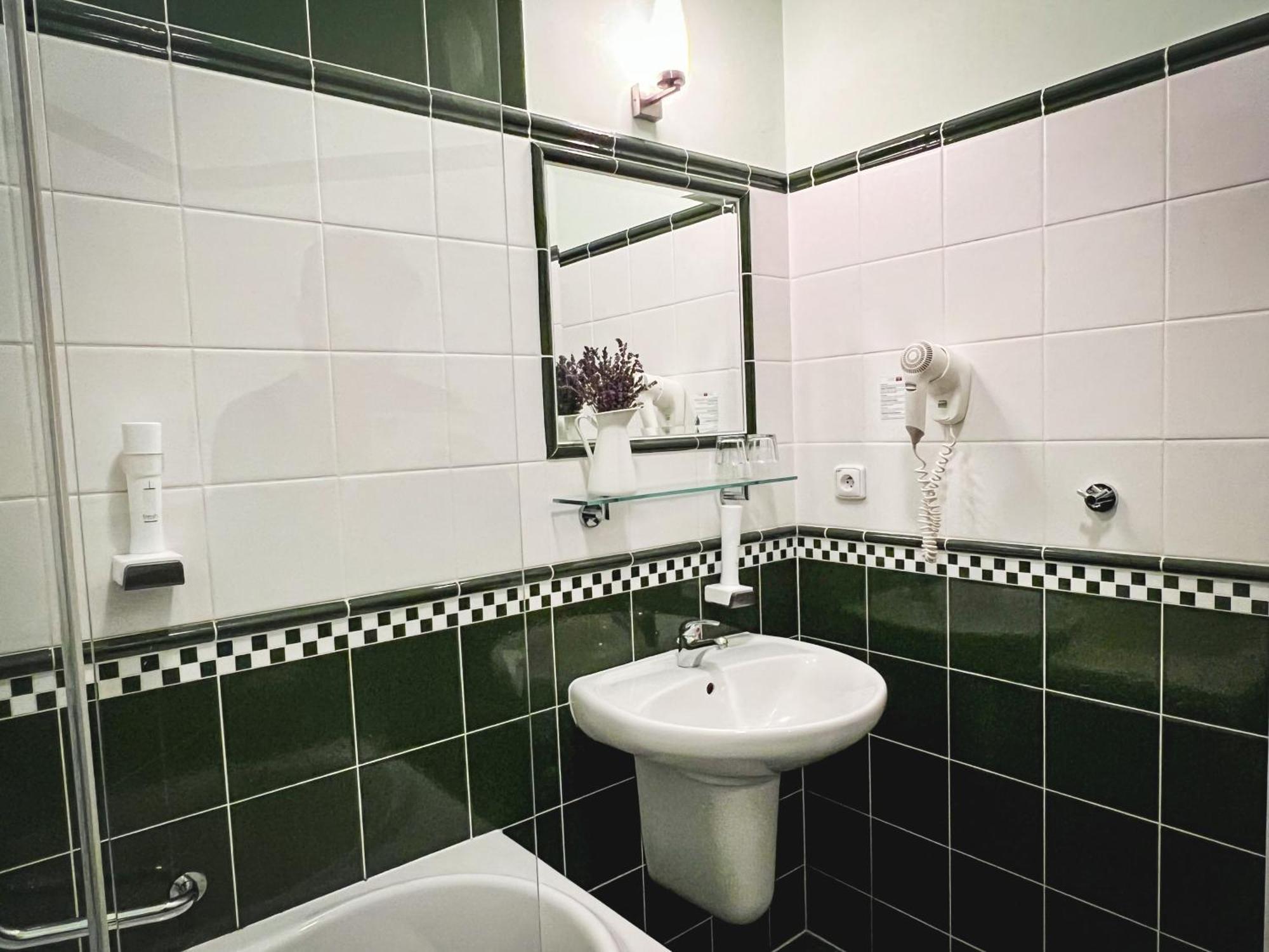 Hotel U Zeleneho stromu Nepomuk Buitenkant foto