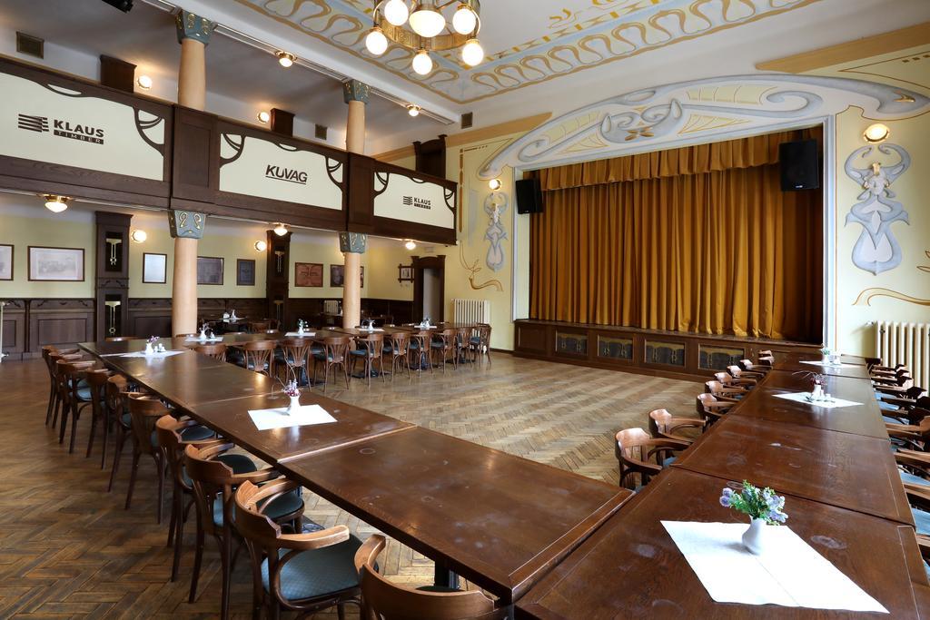 Hotel U Zeleneho stromu Nepomuk Buitenkant foto